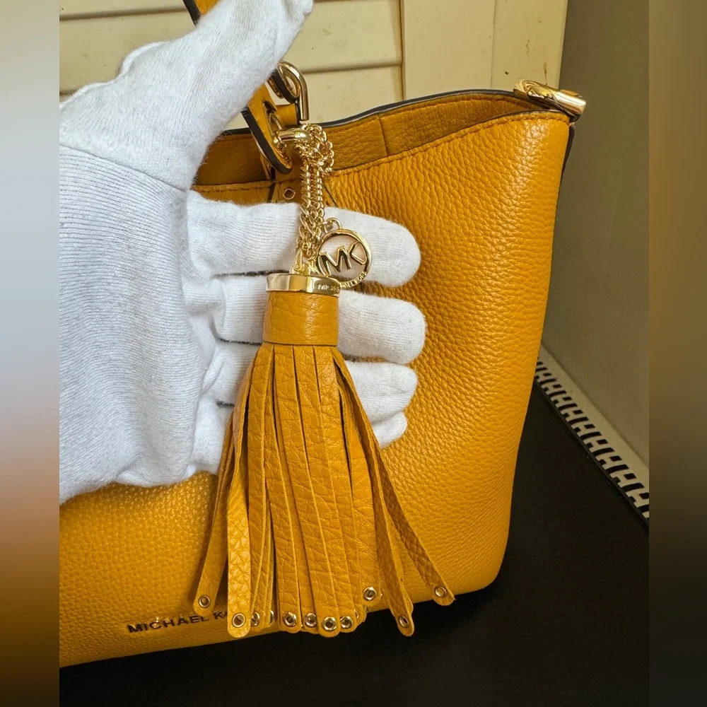 Set of 2 Michael Kors Brooklyn Pebbled Leather Satchel with Coin Purse - Picture 6 of 14